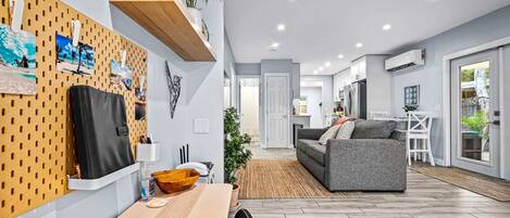 Televisión, oficina