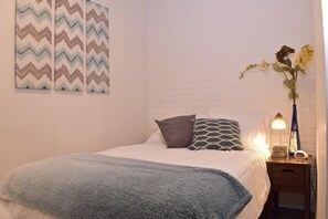 Classic-huone | Untuvapeitot, yksilöllisesti sisustettu, yksilöllisesti kalustettu