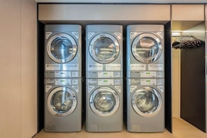 Laundry room - JI Hotel (Zhengzhou East Railway Station) (Zhengzhou)