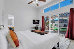 8 bedrooms, desk, iron/ironing board, WiFi