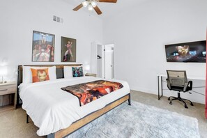 8 bedrooms, desk, iron/ironing board, WiFi