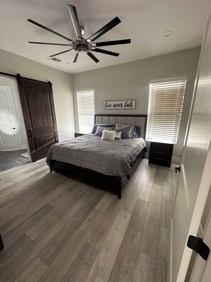 3 chambres, Wi-Fi gratuit, draps fournis