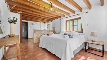 7 chambres, fer et planche Ă repasser, Wi-Fi, draps fournis