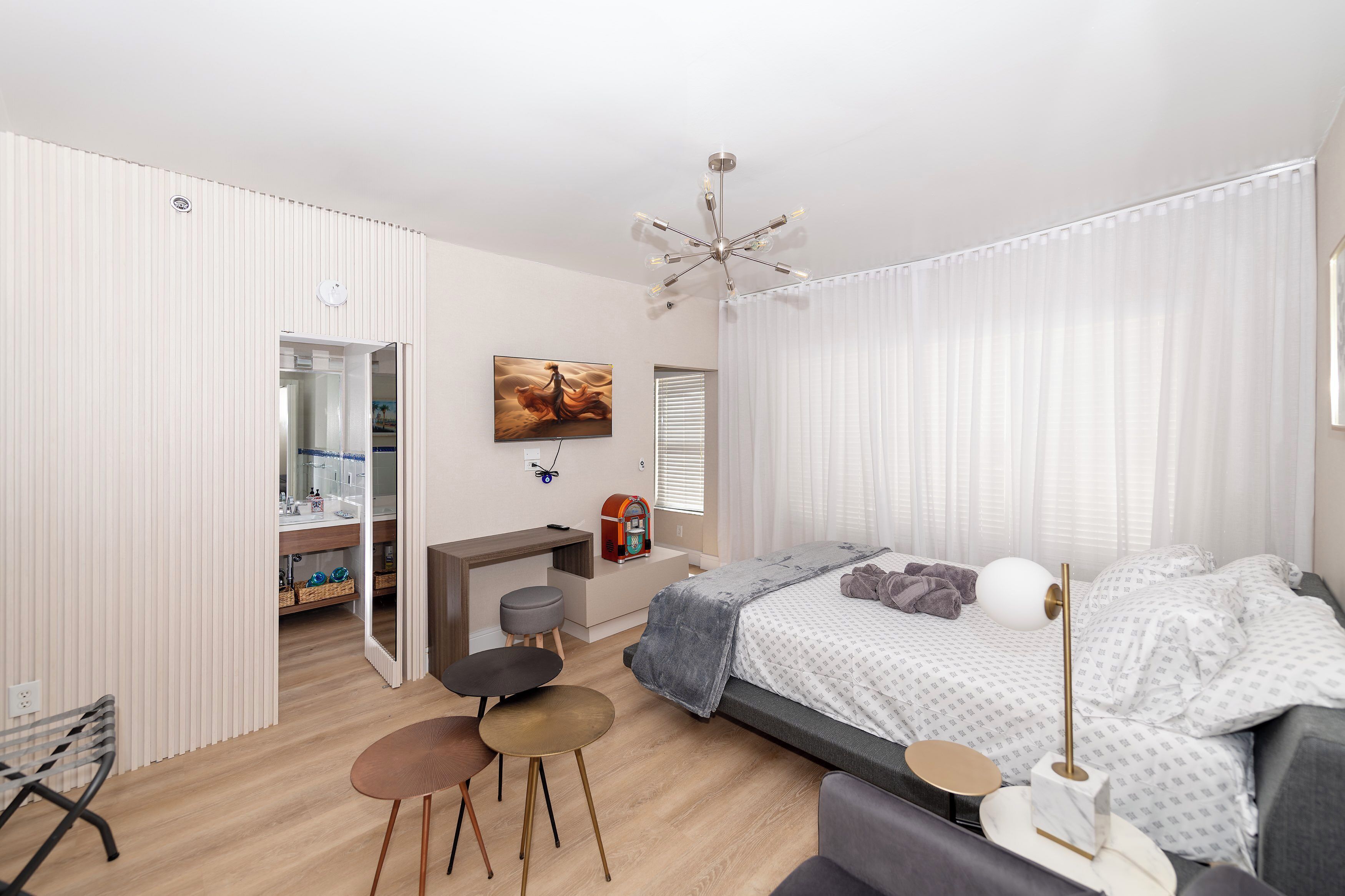 1 غرفة نوم ومكواة/لوح كي وواي فاي وملاءات أسرّة