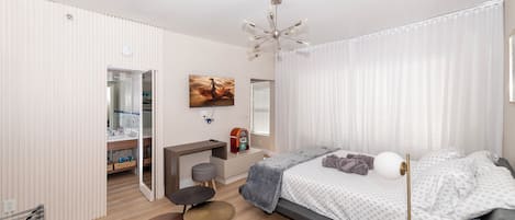 1 多间卧室、熨斗/熨衣板、WiFi、床单