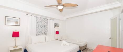 1 غرفة نوم ومكواة/لوح كي وواي فاي وملاءات أسرّة