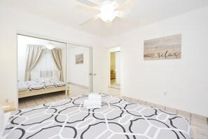 1 室のベッドルーム、アイロン / アイロン台、WiFi、ベッドシーツ