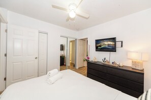 1 chambre, fer et planche à repasser, Wi-Fi, draps fournis