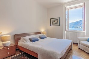 Apart Daire, Göl Manzaralı | 2 yatak odası, ütü/ütü masası, beşik/çocuk yatağı 