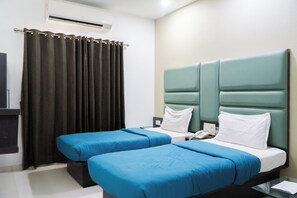 Deluxe Double Room - The Horizon Hotel (Ankleshwar)