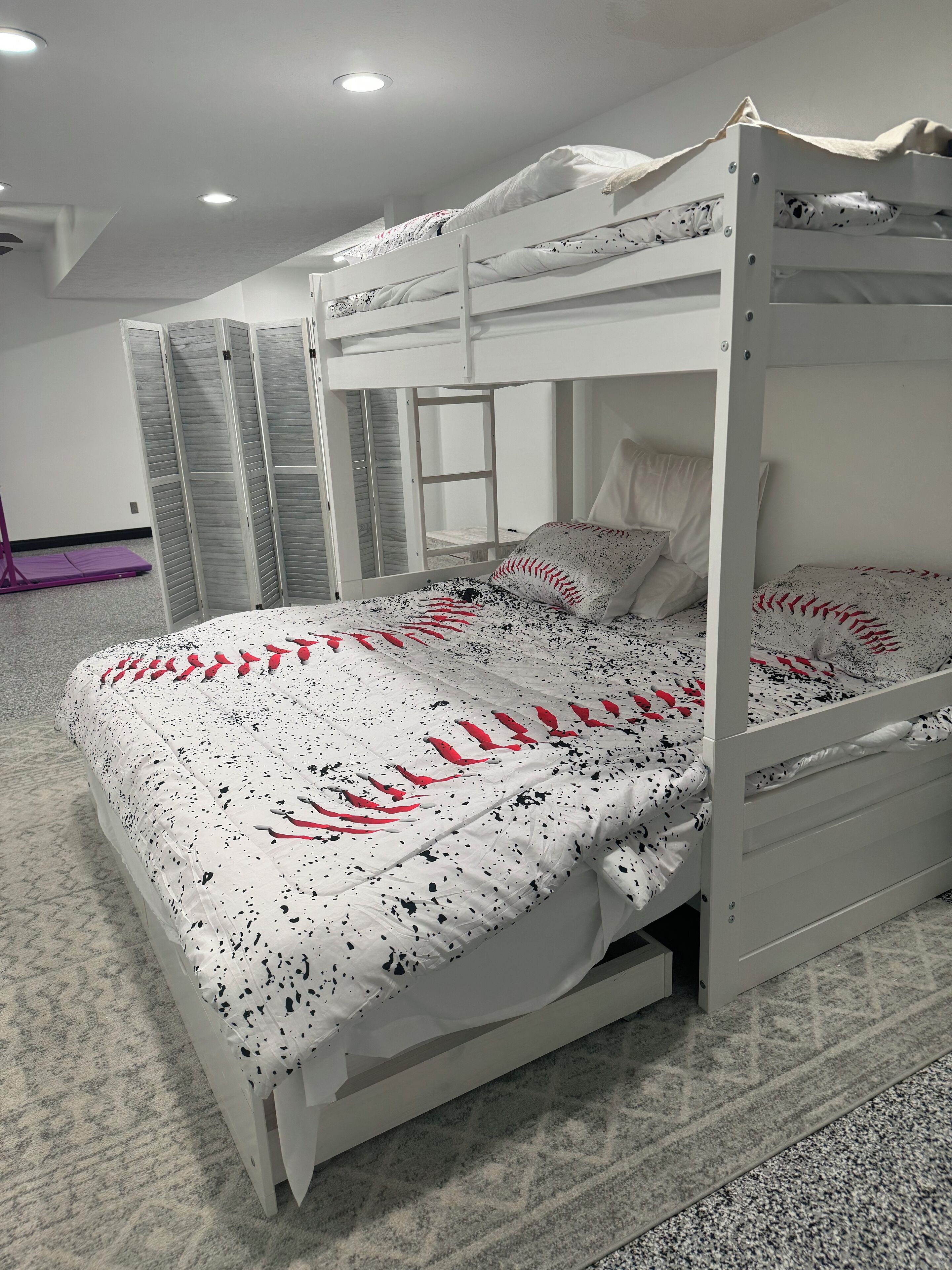 5 Schlafzimmer, Reisekinderbett, kostenloses WLAN, Bettwäsche