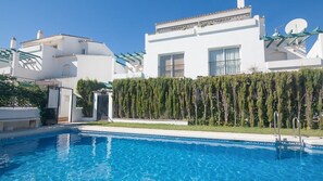 Pool - Los Pelicanos apt 2.103 (Manilva)