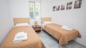 2 bedrooms, iron/ironing board, free WiFi, bed sheets - Los Pelicanos apt 2.103 (Manilva)