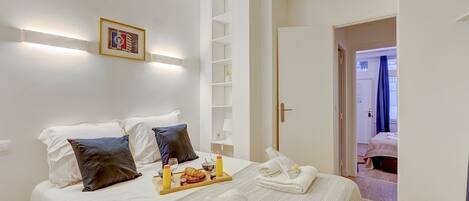 1 bedroom, iron/ironing board, WiFi, bed sheets