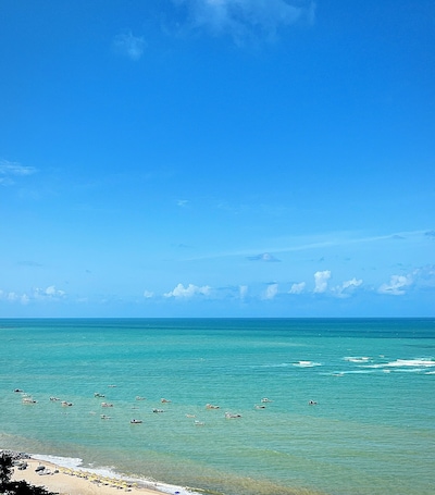 Beach. Beautiful and cozy flat. Complete and just 50 m from the beach