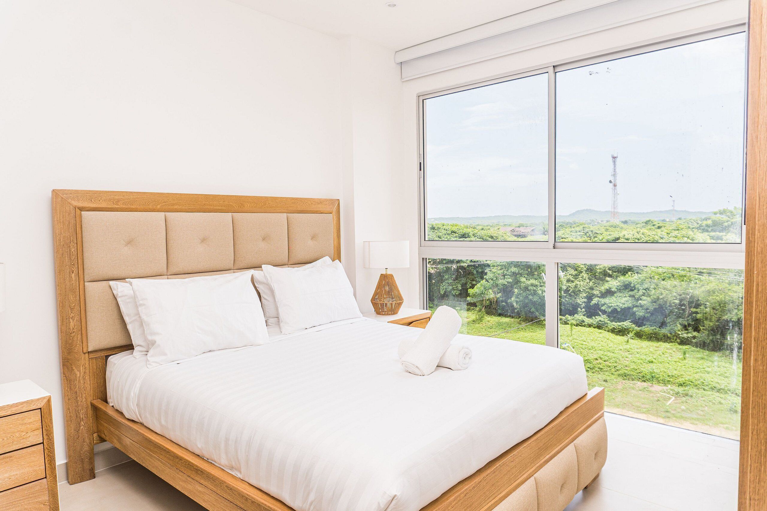 Business-Apartment | Hochwertige Bettwaren, individuell dekoriert, individuell eingerichtet