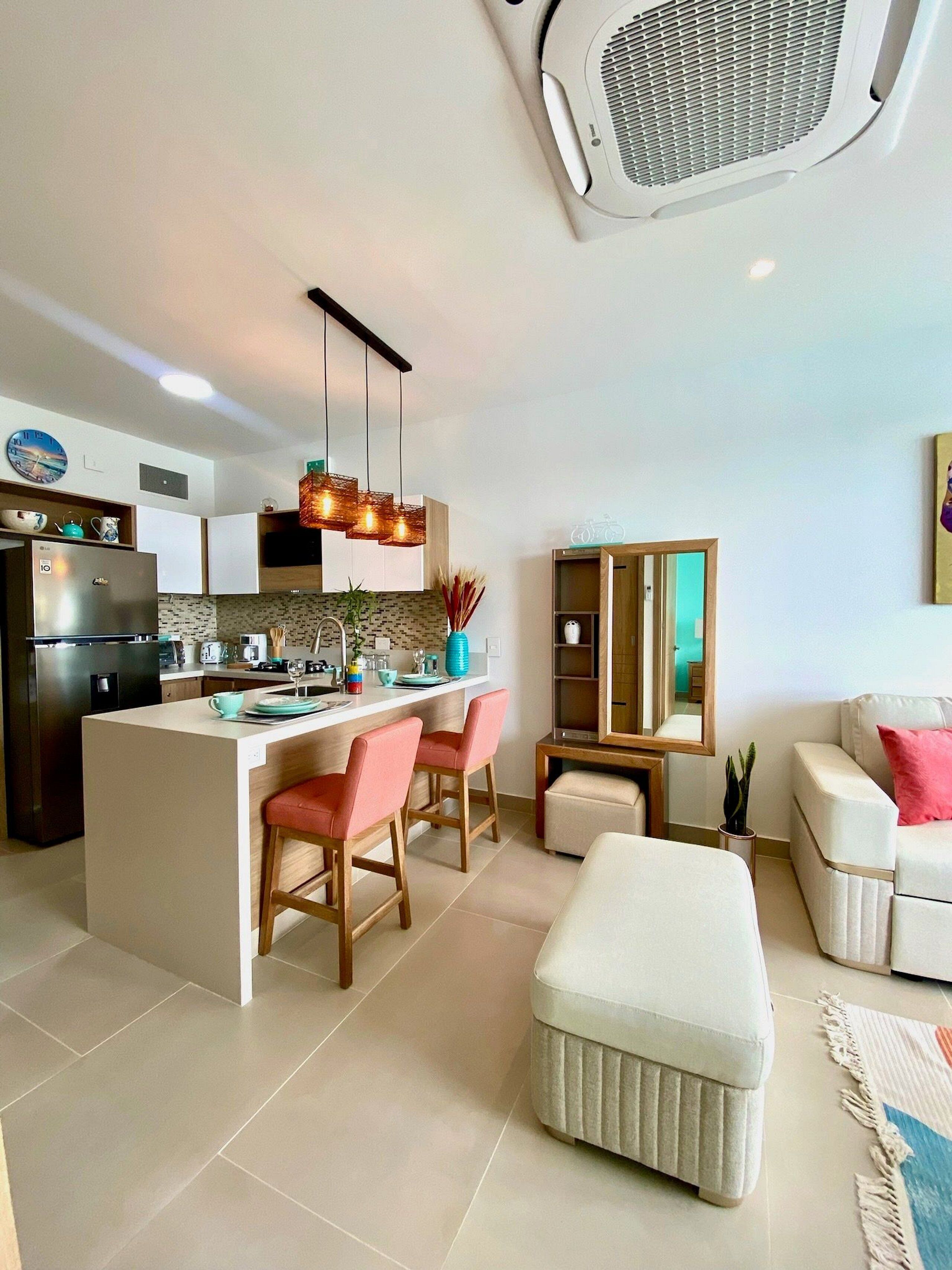 Apartamento (NN01I) | Zona de estar | Una televisión LED