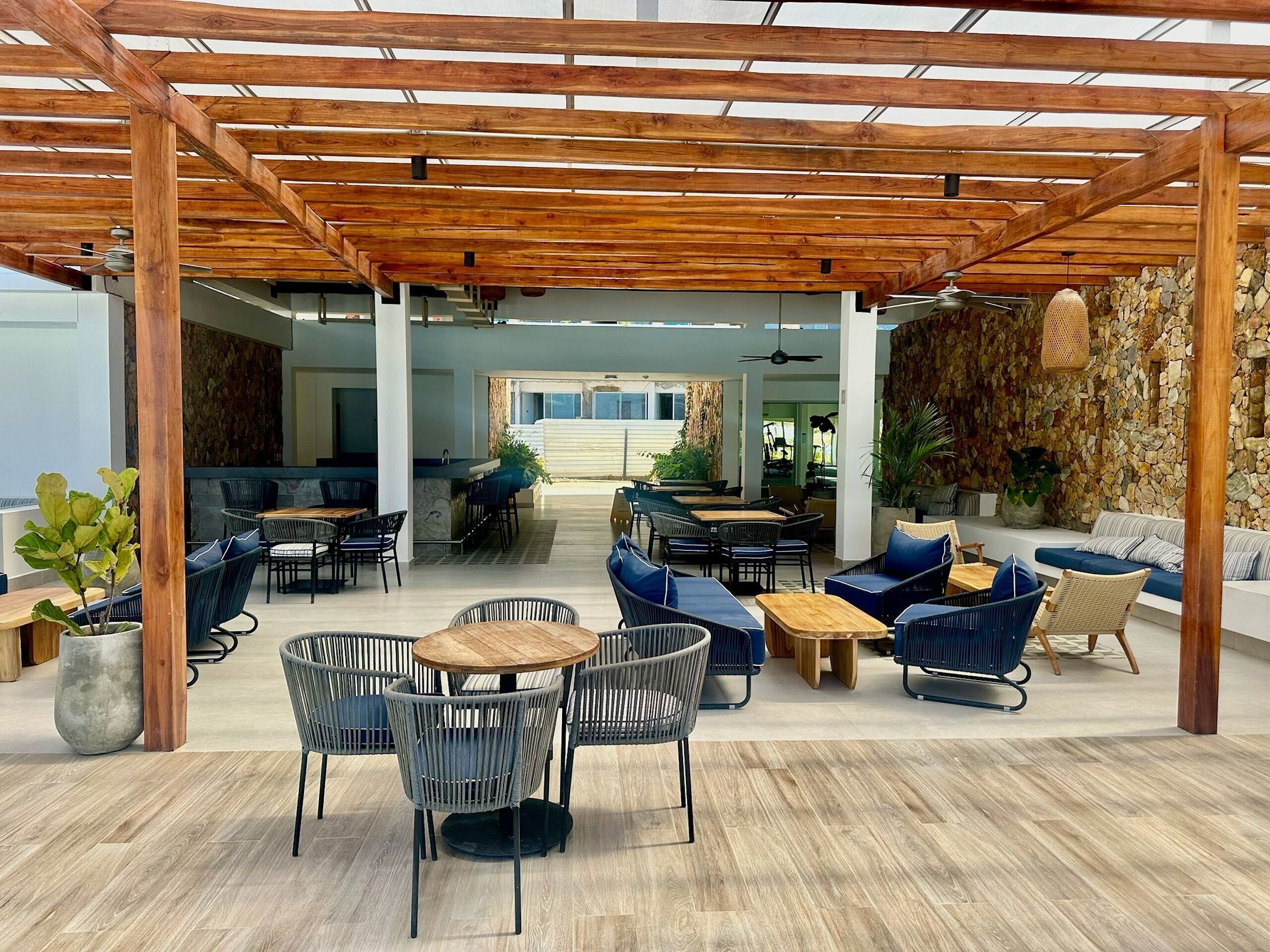 Apartamento familiar | Restaurante al aire libre