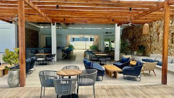 Apartamento familiar | Restaurante al aire libre