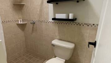 Towels, soap, shampoo, toilet paper