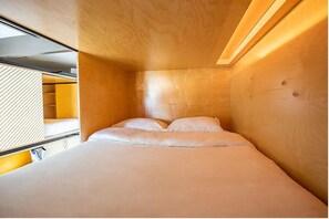 Comfort Shared Dormitory, Women only | Desk, laptop workspace, free WiFi, bed sheets
