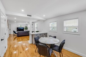 Exterior - Cityscape (Chelsea)