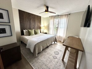 7 bedrooms, WiFi, bed sheets - Cozy and Elegant 7BR Retreat with Hot Tub by RedAwning (Snowshoe)