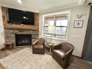 TV, fireplace - Cozy and Elegant 7BR Retreat with Hot Tub by RedAwning (Snowshoe)