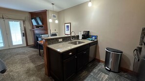 Fridge, microwave, oven, dishwasher - Spacious Village studio in Allegheny Springs! by RedAwning (Snowshoe)