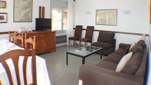 Villa | 4 bedrooms - Villa- Gaviota in Roses (Roses)