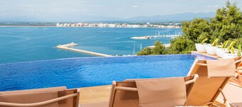 Castell Mar 1001 in Roses