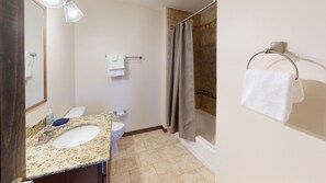 Shower, hair dryer, towels - Vibrant 8BR Retro Rendezvous with Game Room by RedAwning (Snowshoe)