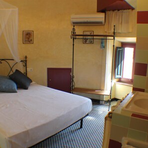 Apartment | 1 bedroom - La Torre in Roses With 1 Bedrooms and 1 Bathrooms (Roses)