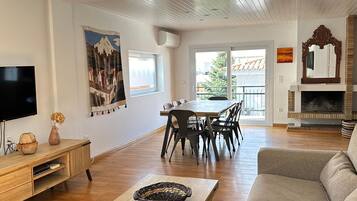 4 bedrooms