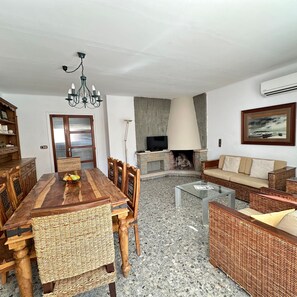 4 bedrooms