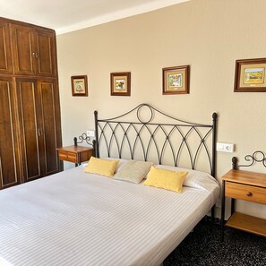4 bedrooms