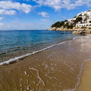 1 bedroom - Marina 3 in Roses With 1 Bedrooms and 1 Bathrooms (Roses)