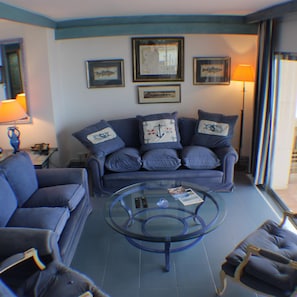 3 bedrooms - Avenida 5A in Roses With 3 Bedrooms and 2 Bathrooms (Roses)