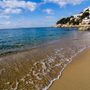 Apartment | 1 bedroom - Marina 4 in Roses With 1 Bedrooms and 1 Bathrooms (Roses)