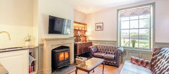 2 bedroom accommodation in Longtown, near Carlisle