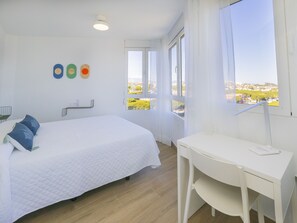 1 bedroom, iron/ironing board, free WiFi, bed sheets - Cubo's Apartamento Algaida Calahonda Beach / beach access / free wifi / terrace (Mijas Costa)