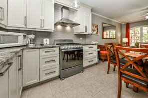 Apartment - 1br1ba Condo in Amazing Location Wacamaya Condos (Noord)