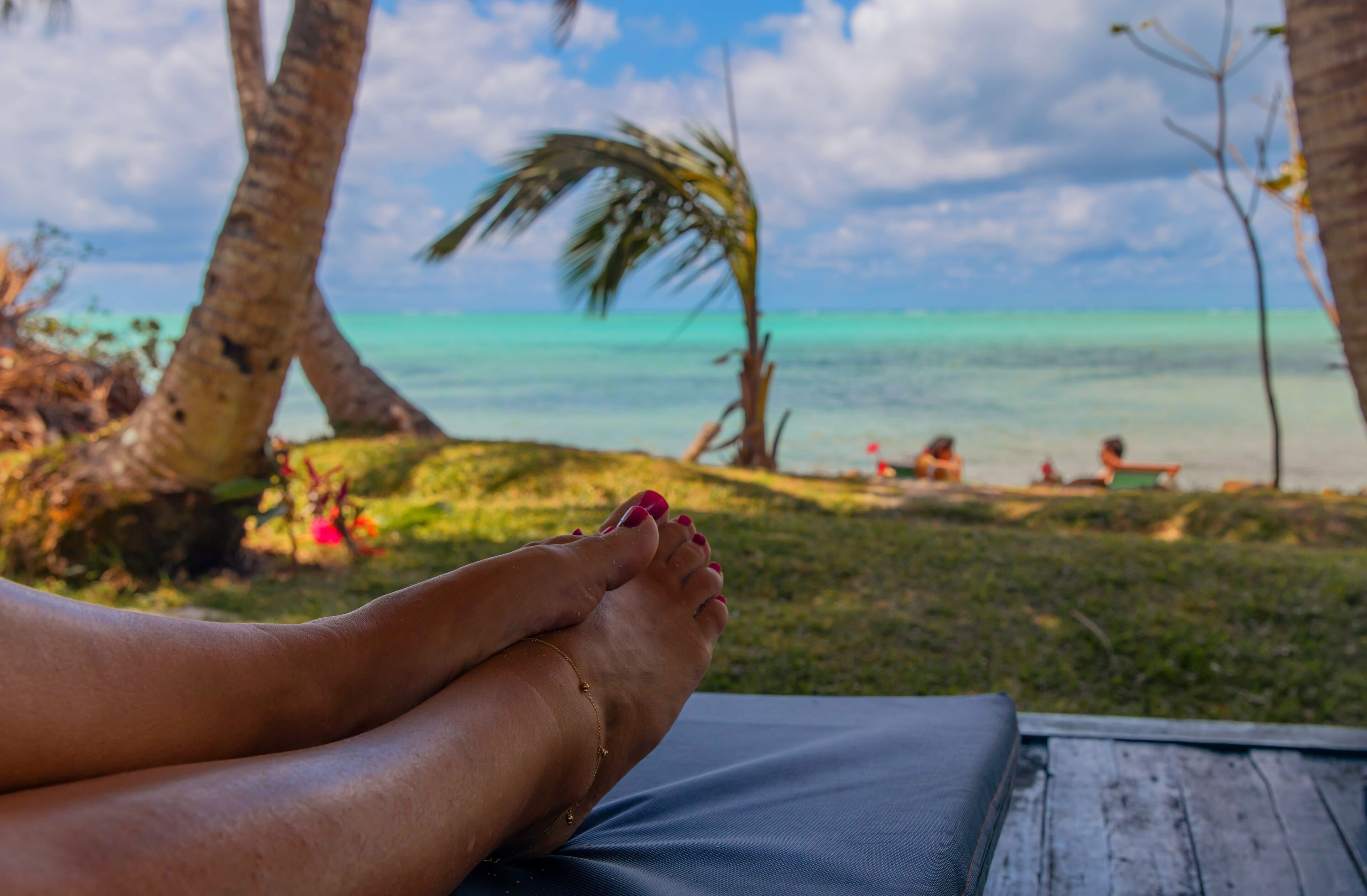 Chaises longues, serviettes de plage