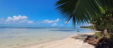 Liegestühle, Strandtücher