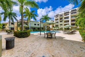 Apartment - Beautiful 2BR Condo w Large Balcony in Palm Beach (Noord)