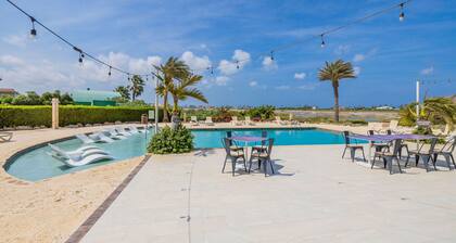 2br3ba Townhome Gold Coast Pool Tennis Gym