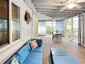 Casa, várias camas, varanda, vista para o jardim (A Shore Thing) | Área da propriedade