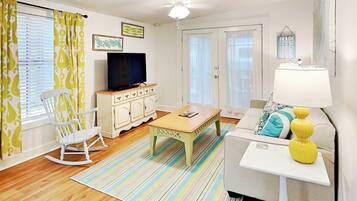 House, Multiple Beds, Patio, Garden View (A Shore Thing) | Living area