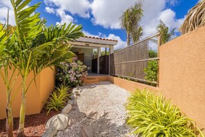 1 bedroom - NEW 1BR Apartment Private Pool (Paradera)