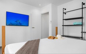 Villa | 4 bedrooms - 4BR 3BA Newly Built w Private Pool 5 min 2 Beach (Noord)